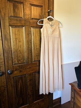 Elegant Lace Bodice Maxi Dress in Blush